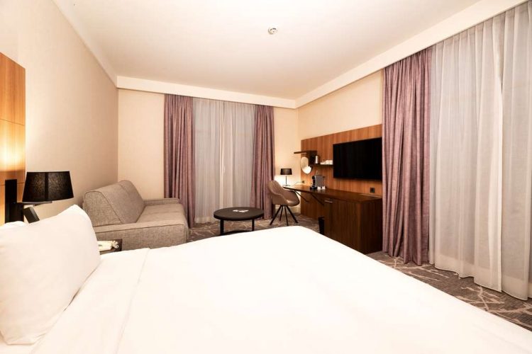 Premium Family Room