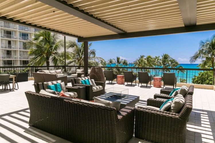 Aston Waikiki Beach Tower - 4th Floor Deck Seating Area