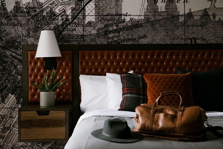 Set Your Bags Down and Enjoy Bobby Hotel