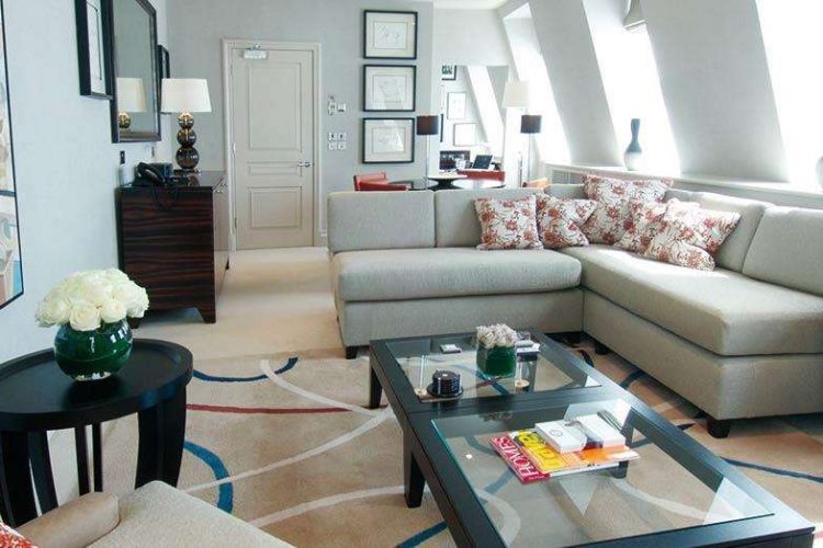 Guest room