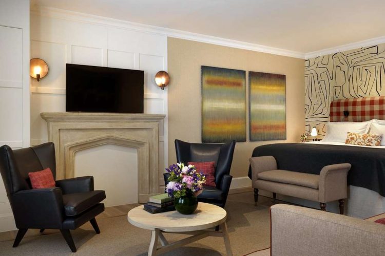 Guest room