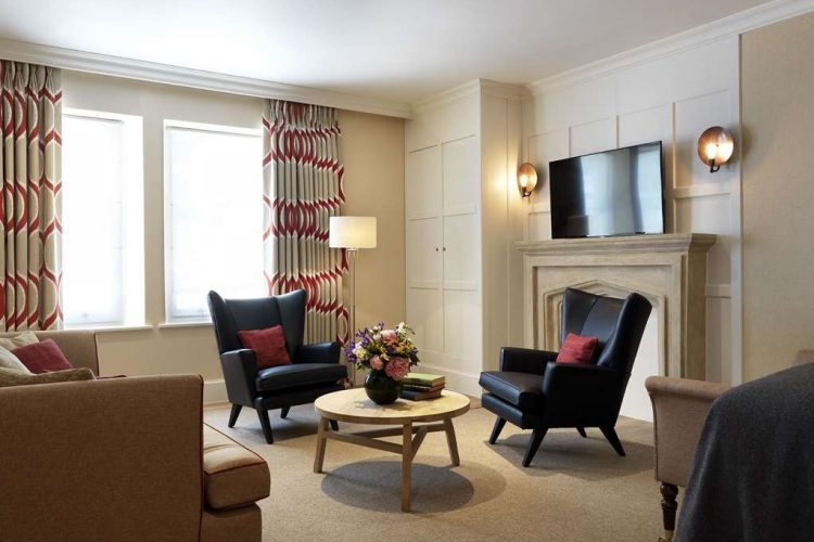 Guest room