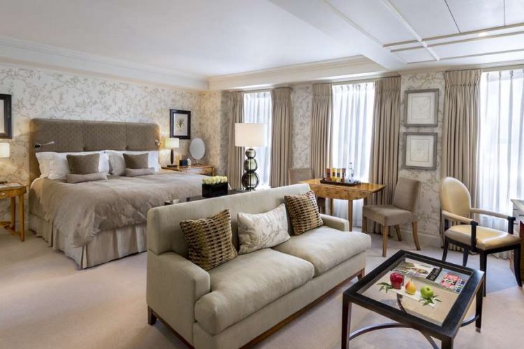 Guest room
