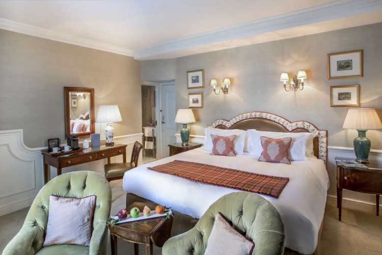 Guest room