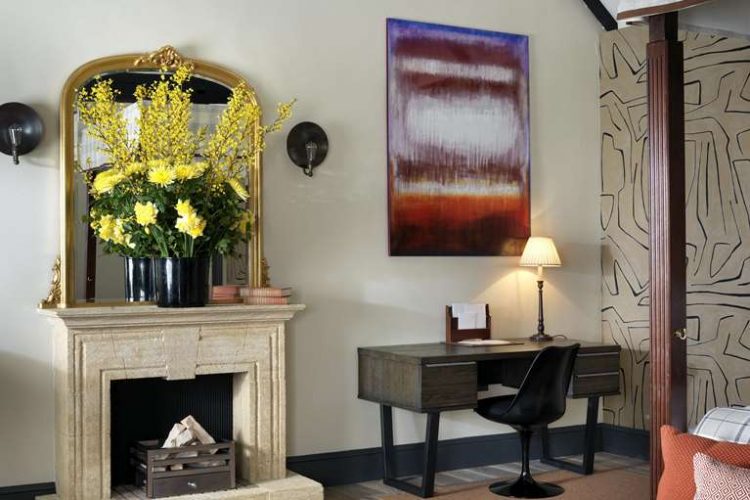 Guest room