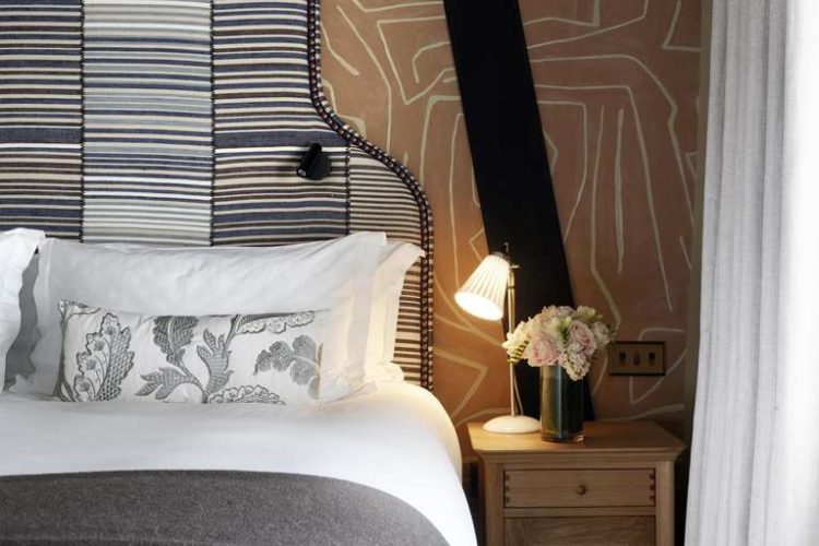Guest room