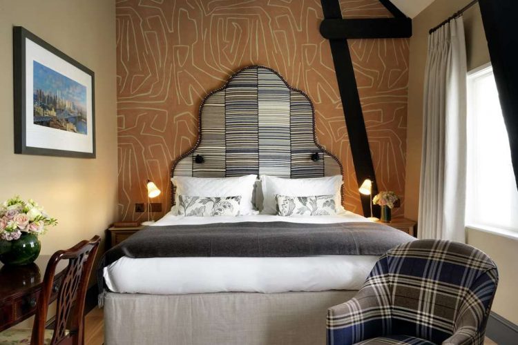 Guest room