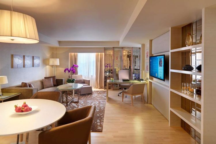 Executive Suite - Hall
