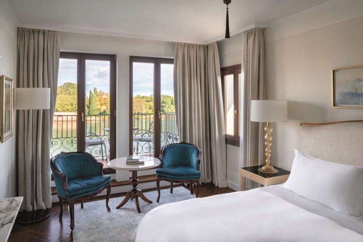 Premium Lagoon View Room with Balcony