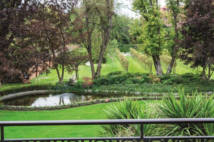 Junior Suite Garden View with Balcony
