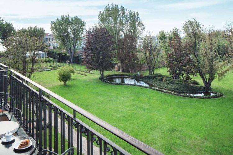 Garden View Suite
