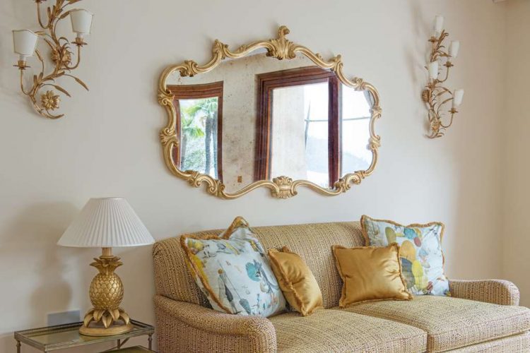 Junior Suite al Lago with Lake View detail