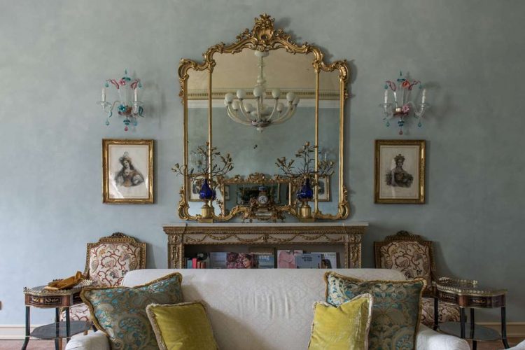 Suite Bellini in the Villa with Lake View detail