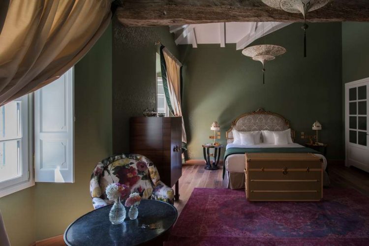 Grand Room in the Palazz bedroom