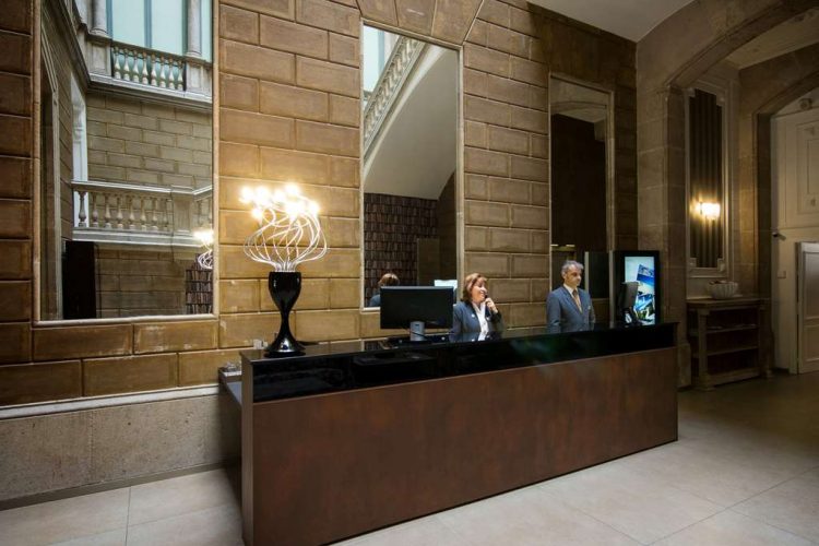 Catalonia Portal de l'Àngel Reception