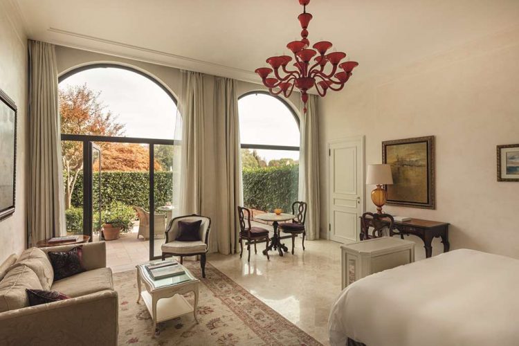 Junior Suite Pool View with Terrace