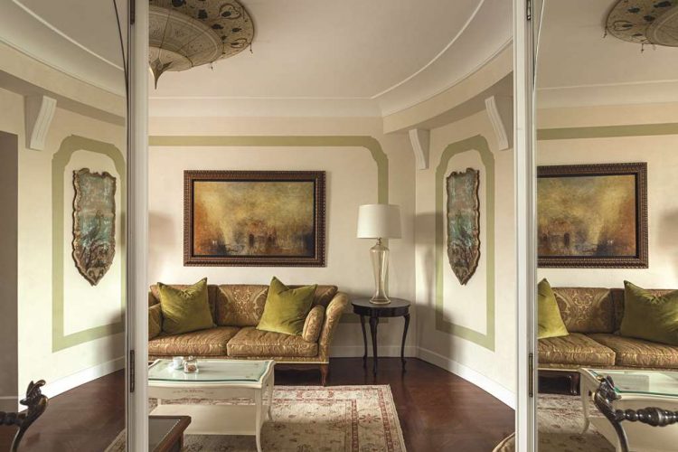 Suite Lagoon View With Balcony