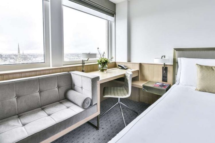 Guest room