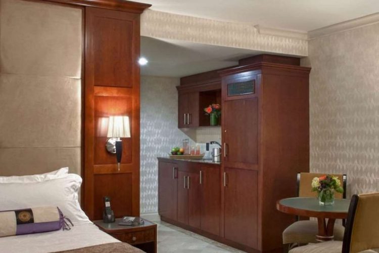 Guest room