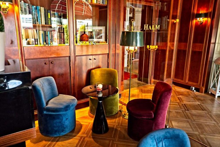 LobbyLounge