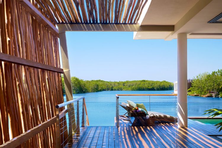 Deluxe Overwater Lagoon Suite 2