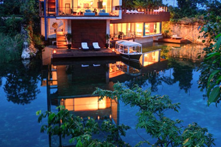 Casa Laguna