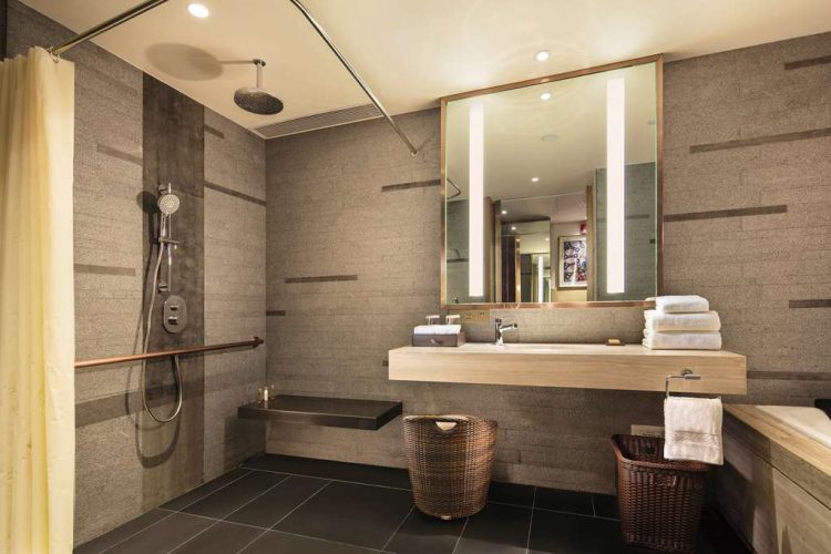 Guest room bath