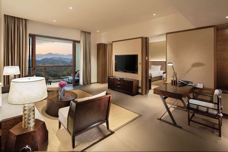 Guest room