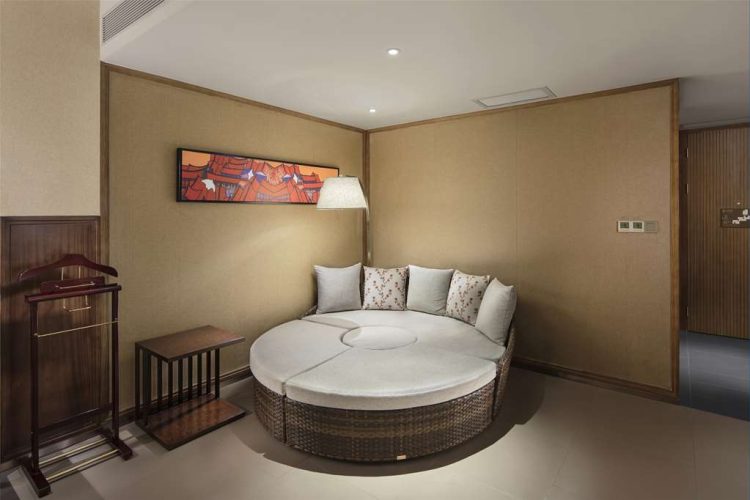 Guest room