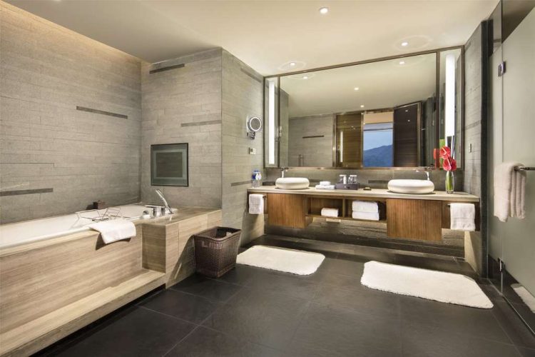 Guest room bath