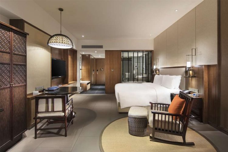 Guest room