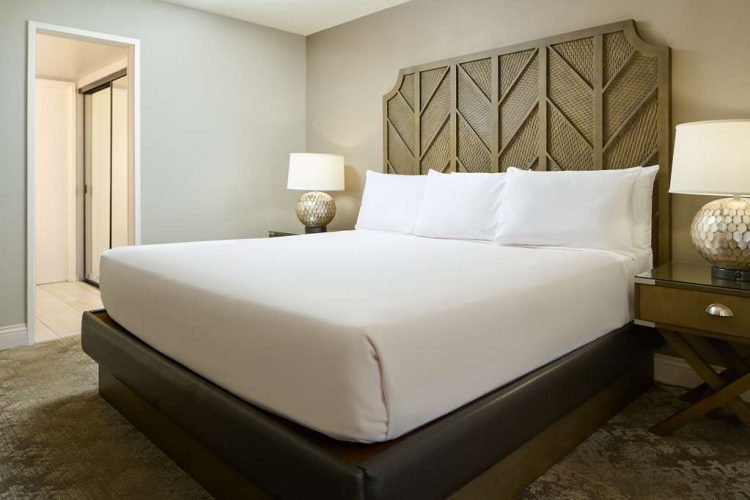 Aston Waikiki Beach Tower - 1 Bedroom Ocean View Main Suite
