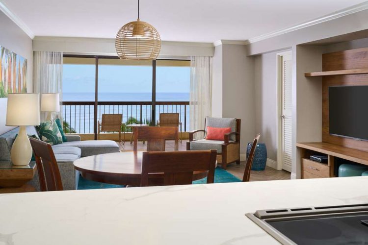 Aston Waikiki Beach Tower - 2 Bedroom Oceanfront Dining Area