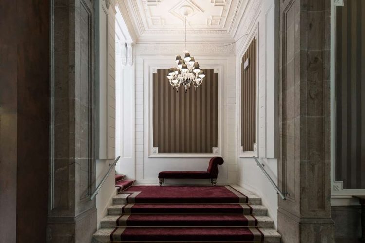 Catalonia Portal de l'Àngel Hall