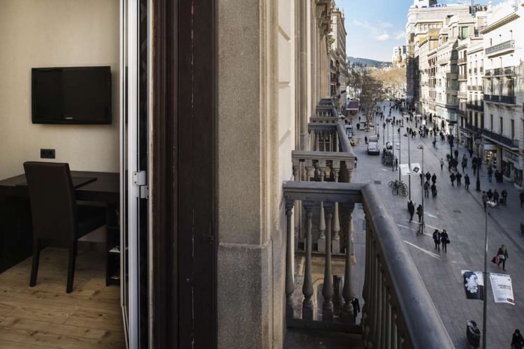 Catalonia Portal de l'Àngel Double room with balcony
