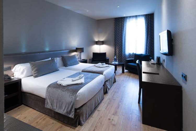 Catalonia Portal de l'Àngel Superior room