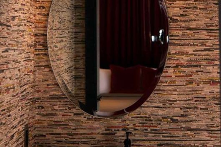 Bobby Suite Powder Room