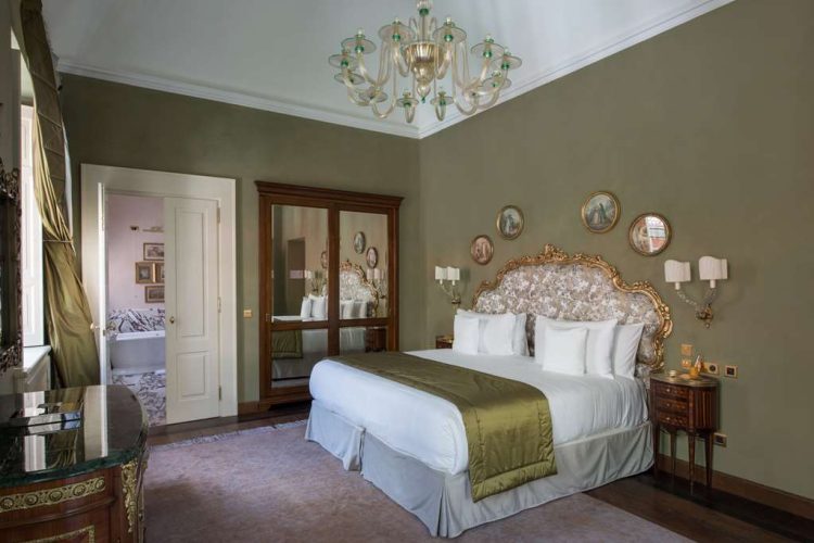 Room in the Villa bedroom