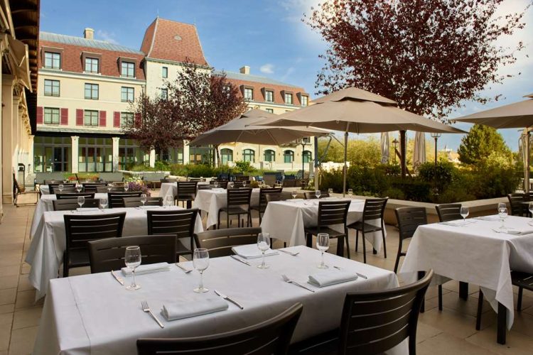 Restaurant terrace