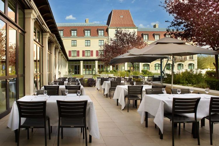 Restaurant Terrace