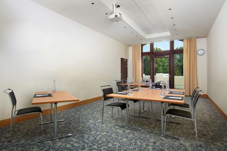 Rome meeting room board set-up