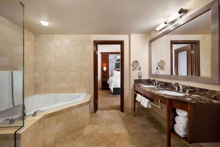 Guest room bath