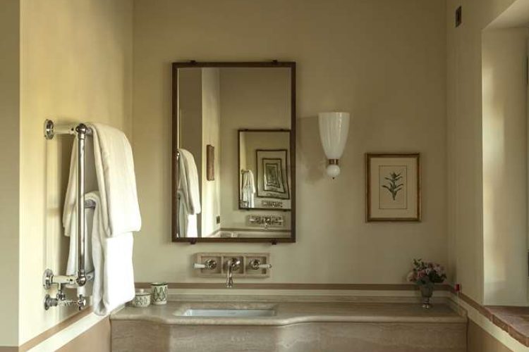 Villa Bathroom