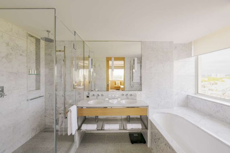 Executive Twin Bathroom