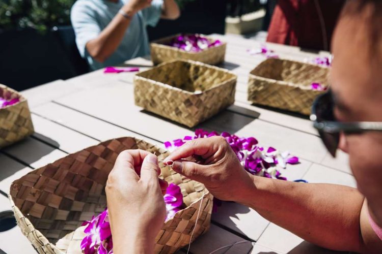 Aston Waikiki Beach Tower - Weekly Lei Making Lessons