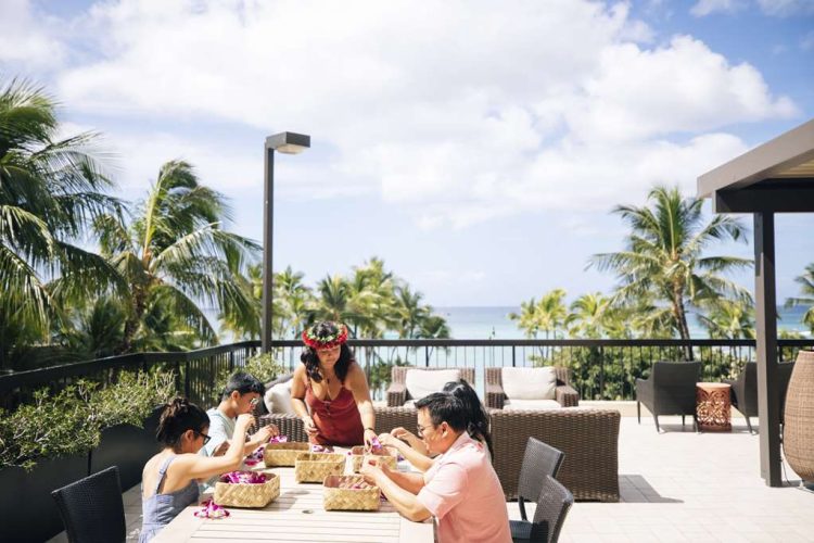 Aston Waikiki Beach Tower - Weekly Lei Making Lessons