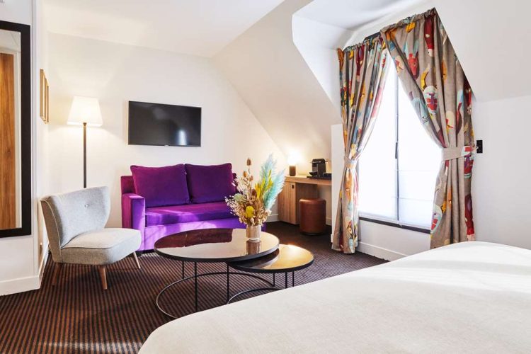 Junior Suite Salon