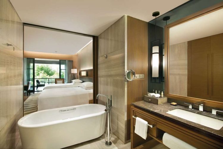 Guest room bath