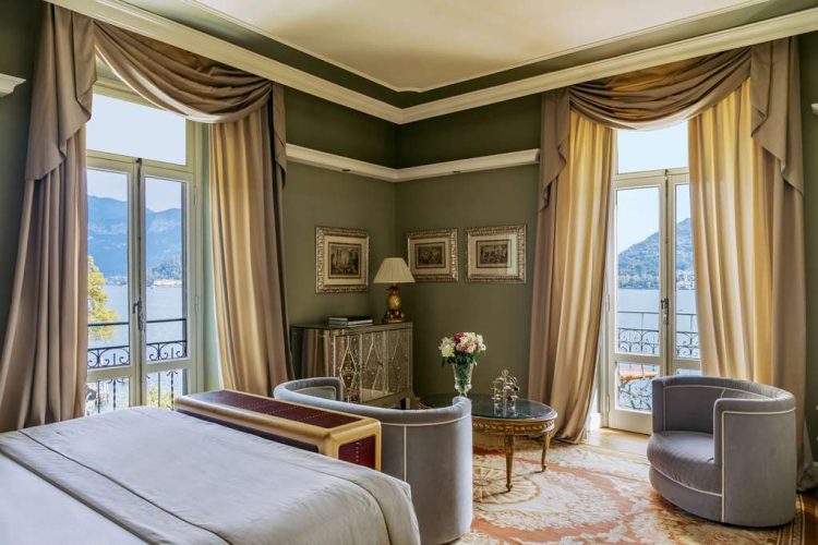 Lake View Deluxe Room bedroom