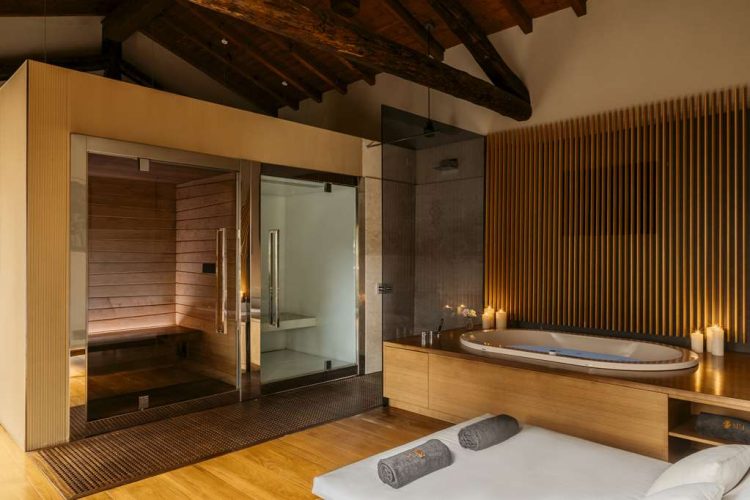 T Spa Suite